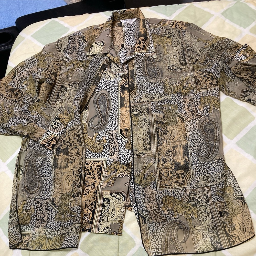 Mesmerize Original Shirt animal print